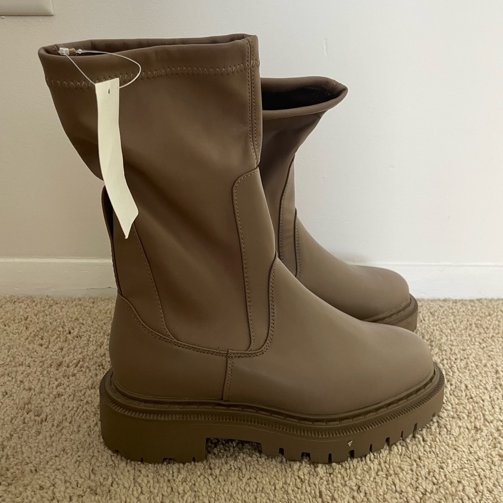 Taupe boots